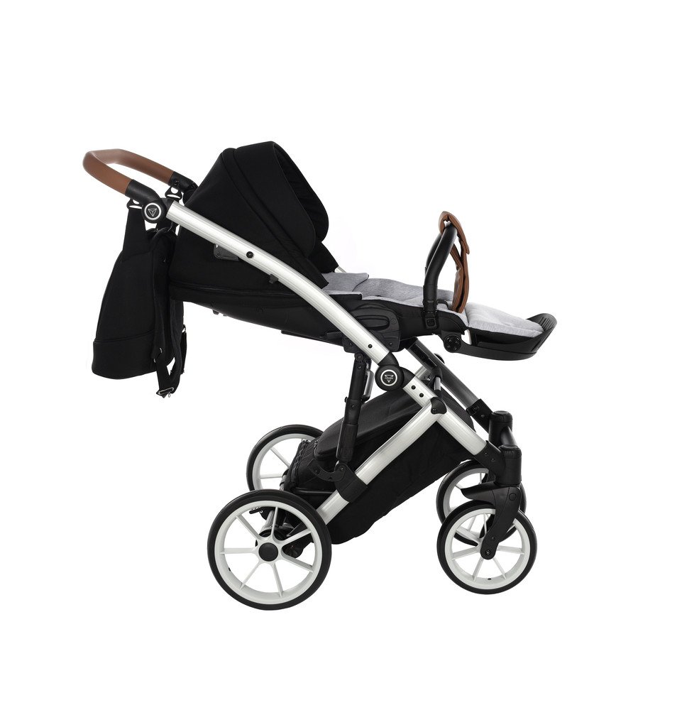 Universalus vežimėlis Junama Space 2in1, Black