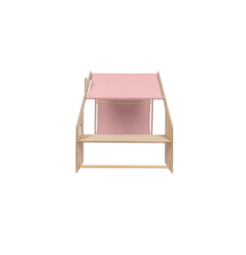 Medinis namelis su rožiniu stogu