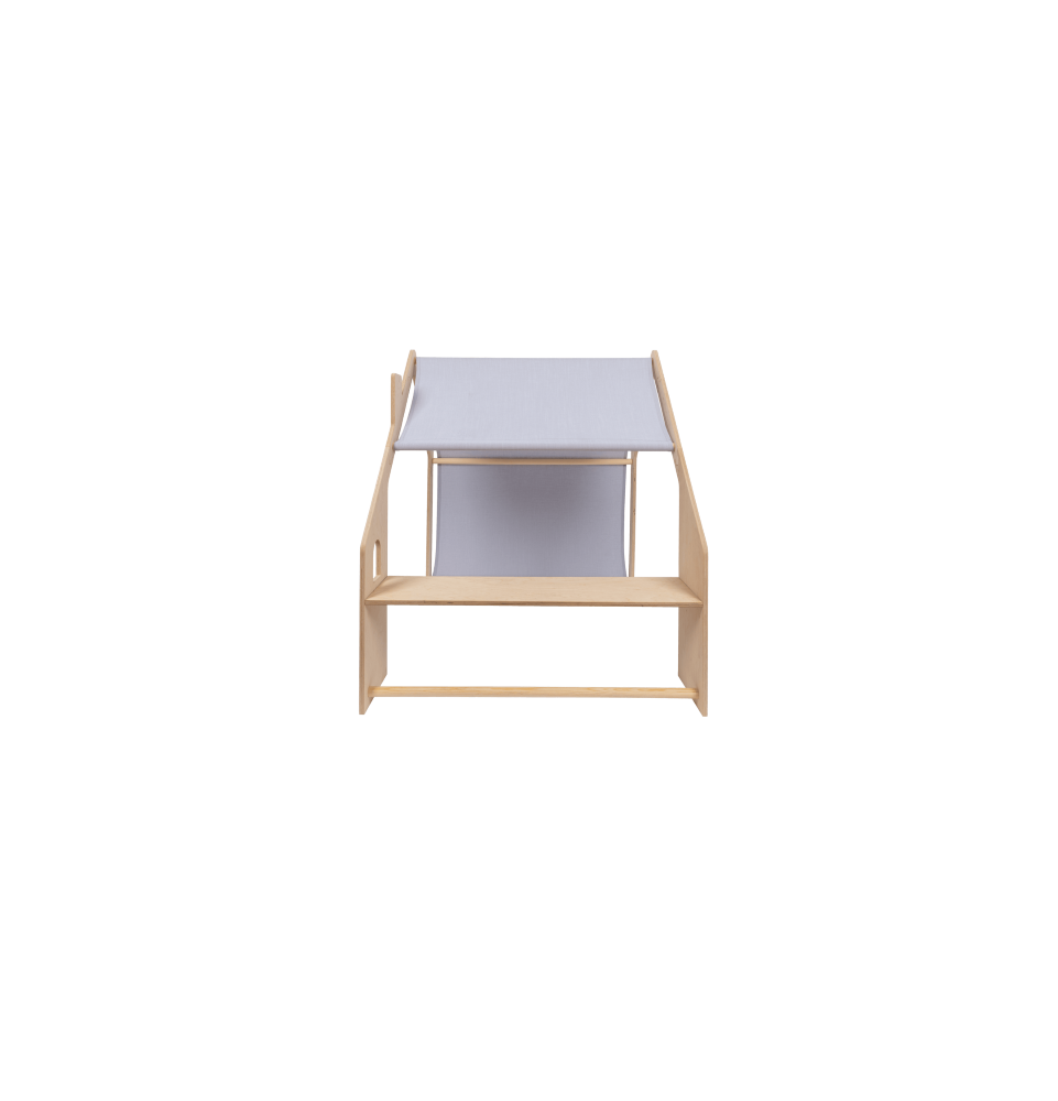 Medinis namelis su žydru stogu