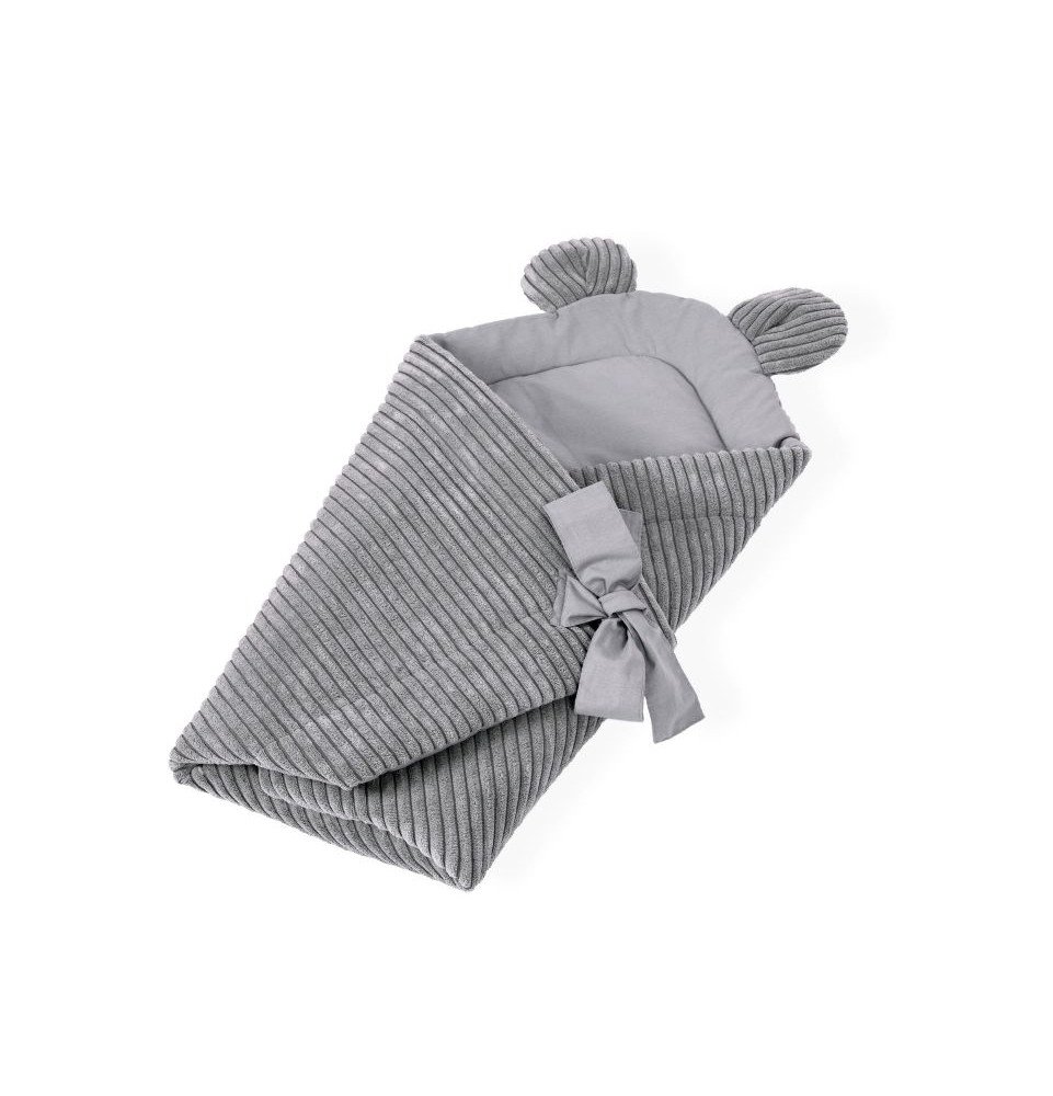 Vokelis su ausytėmis, pilka