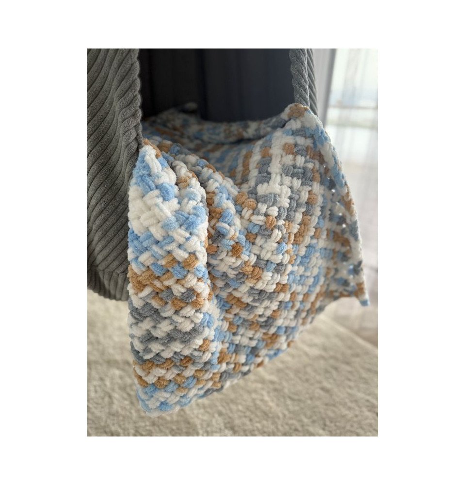 Rankomis megztas pledas, 80x110, margas + batukai dovanų