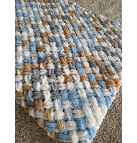 Rankomis megztas pledas, 80x110, margas + batukai dovanų