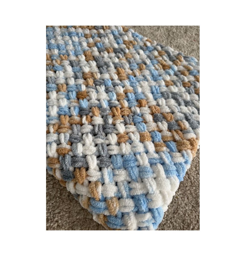 Rankomis megztas pledas, 80x110, margas + batukai dovanų