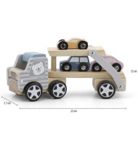 Medinis vilkikas su automobiliais