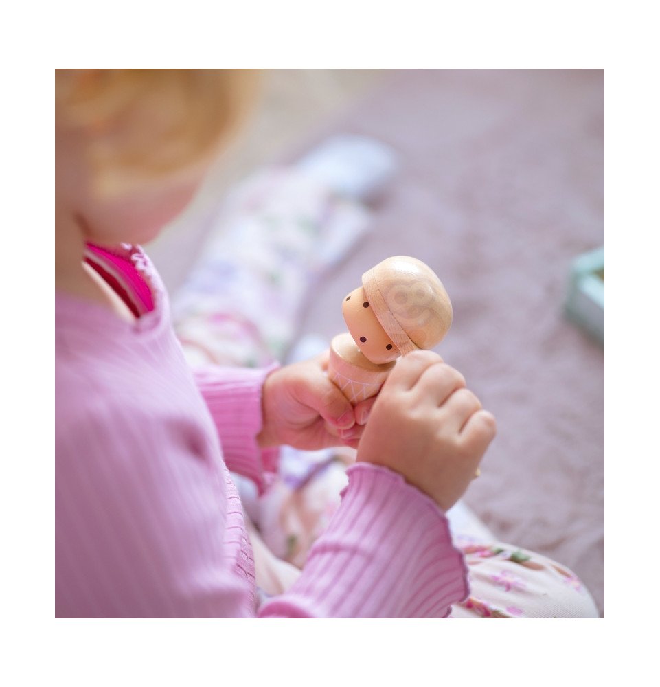 Medinis ledų kioskas su priedais