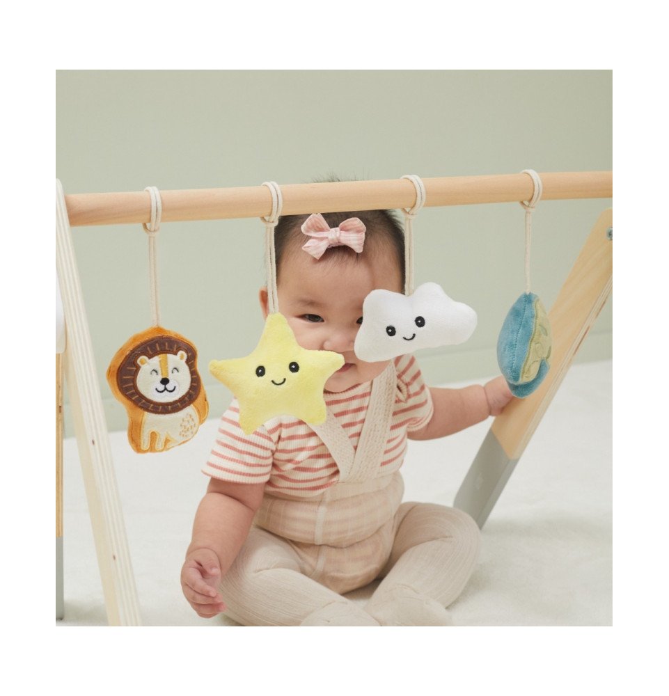 Medinis žaidimų stovelis