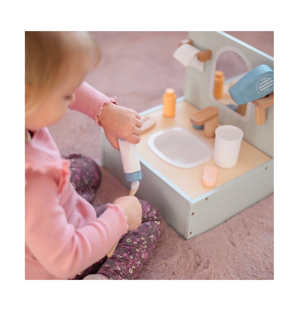 Medinis vonios kambario rinkinys