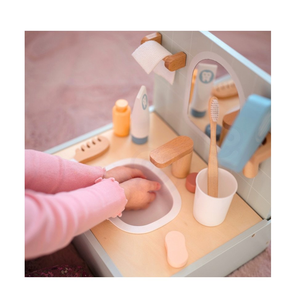 Medinis vonios kambario rinkinys