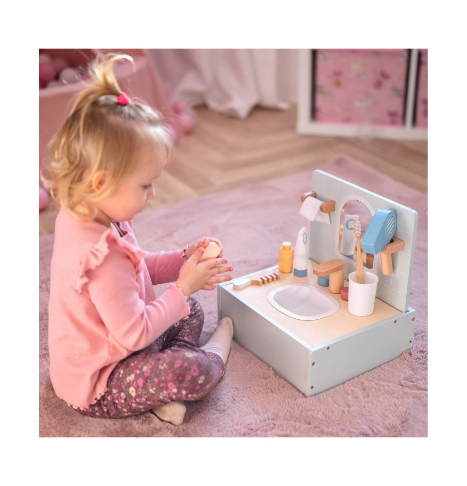 Medinis vonios kambario rinkinys