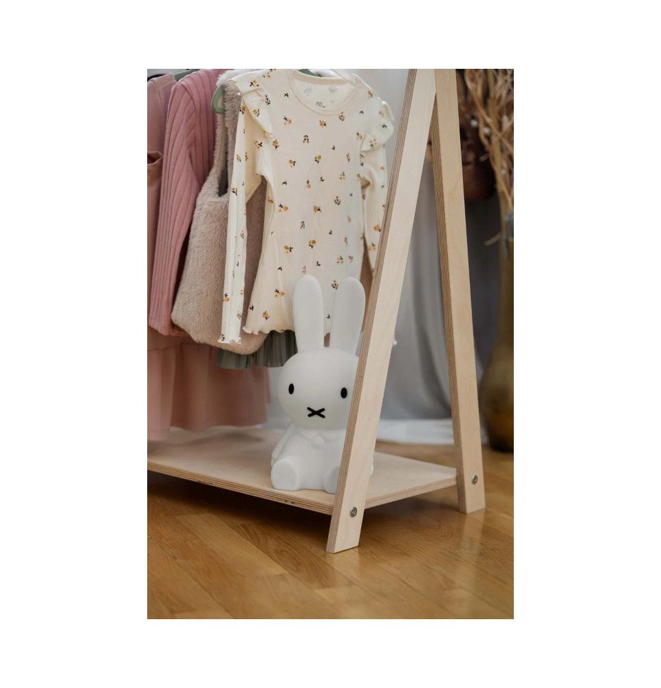 Medinė vaikiškų drabužių pakaba, natūralaus medžio