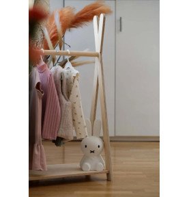 Medinė vaikiškų drabužių pakaba, natūralaus medžio