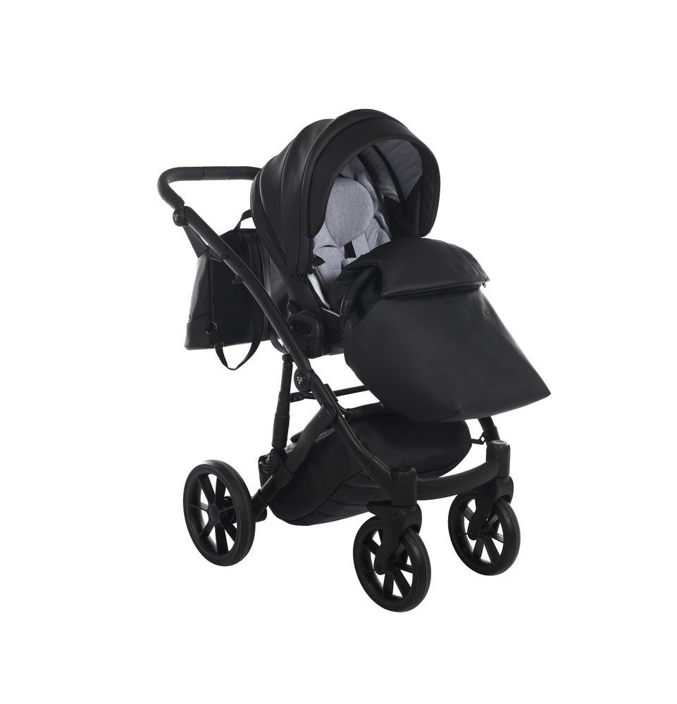 Universalus vežimėlis Junama Space Eco 3in1, Black