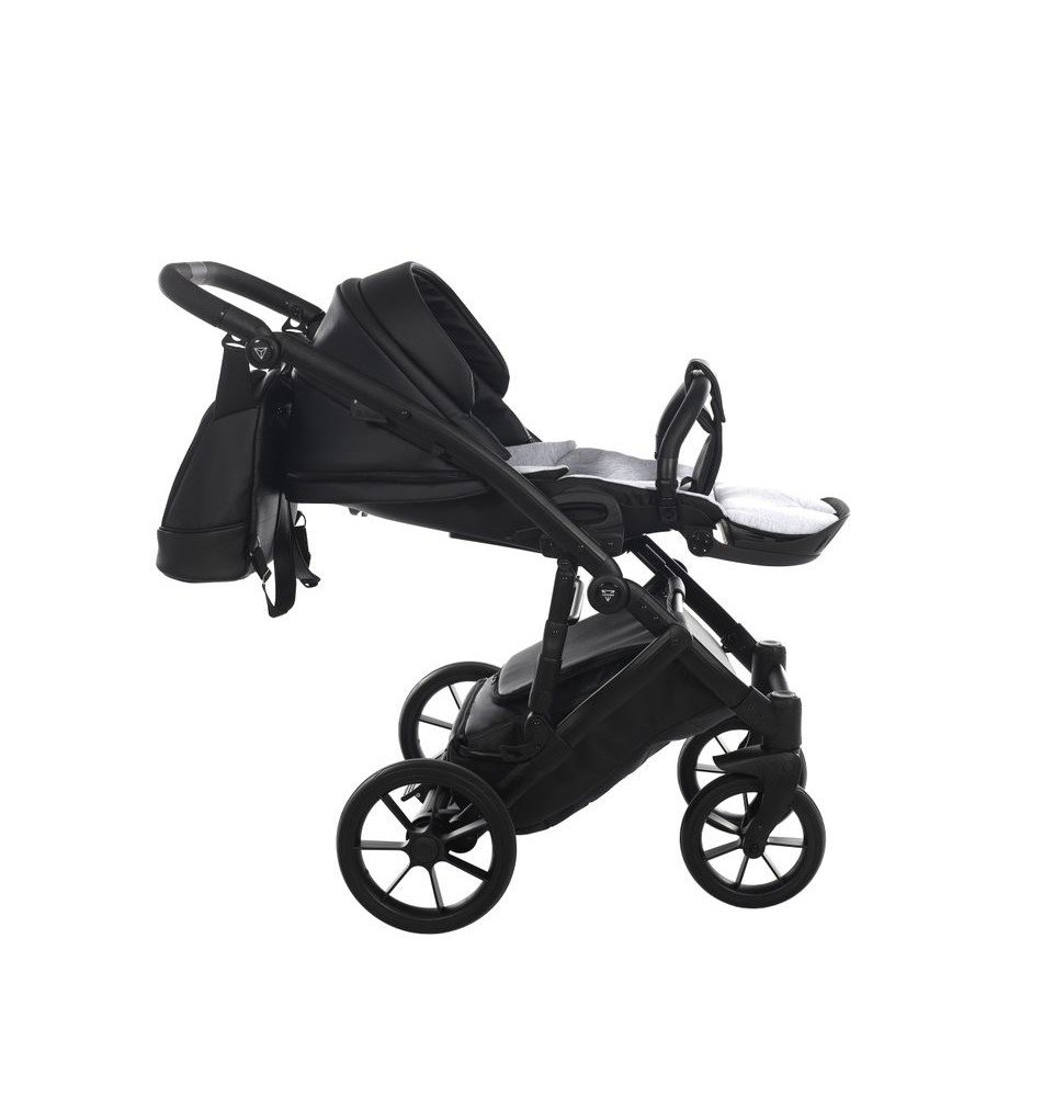Universalus vežimėlis Junama Space Eco 3in1, Black