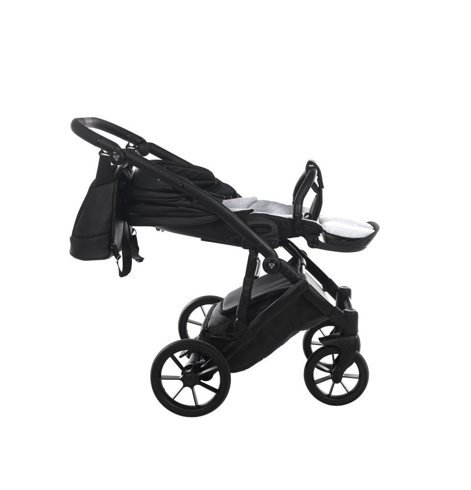 Universalus vežimėlis Junama Space Eco 3in1, Black